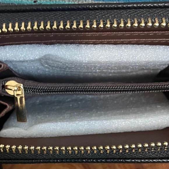 Micro-Pak Small Black Corner Zip Vegan Pebbled Leather Wristlet Wallet NWOT - Picture 7 of 12